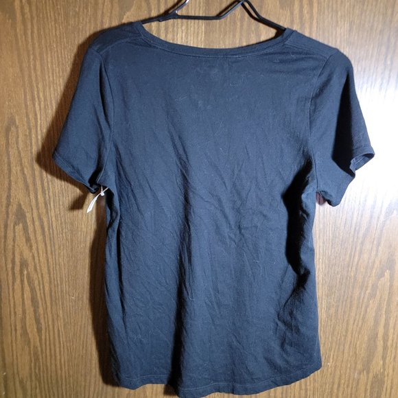 NWOT Old Navy Black I Believe in You Santa T Shirt Size Medium - Picture 3 of 6